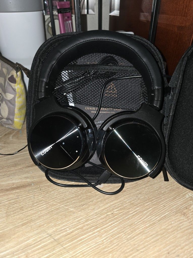 COWIN E7 PRO ANC WIRELESS HEADPHONES 