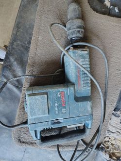 Demolition hammer