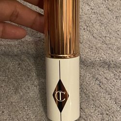 Charlotte Tilbury Hydrating Foundation