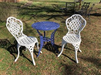 Wrought Iron painted Bistro set