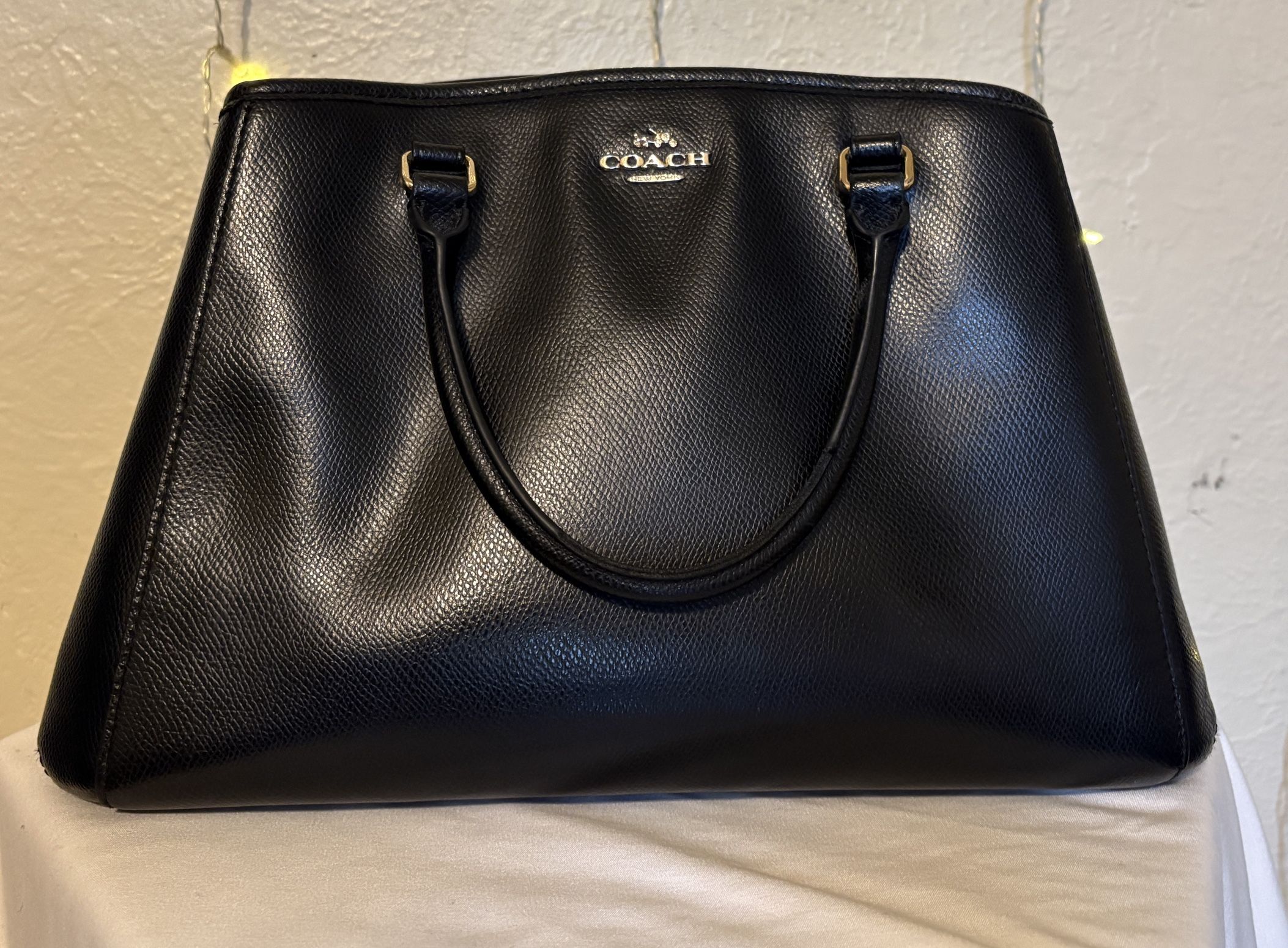 COACH F57527 AUTHENTIC MARGOT CARRYALL CROSSGRAIN LEATHER BLACK