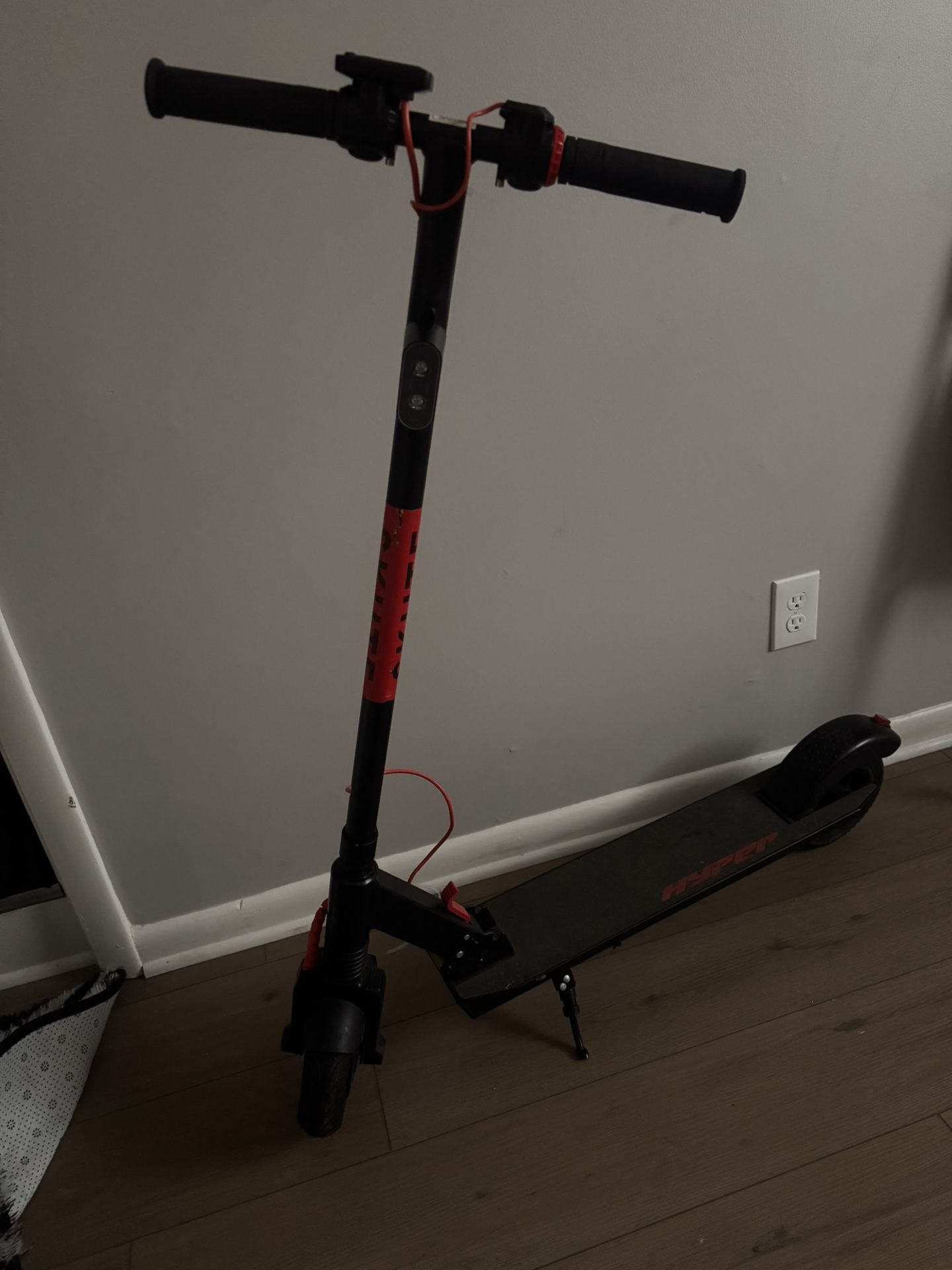 Electric Scooter With Charger 