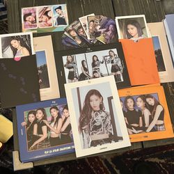 Itzy Albums (3)
