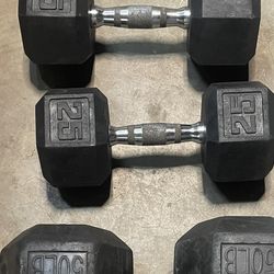Dumbbell Pair 25s