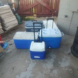 Coolers-lot Of 5