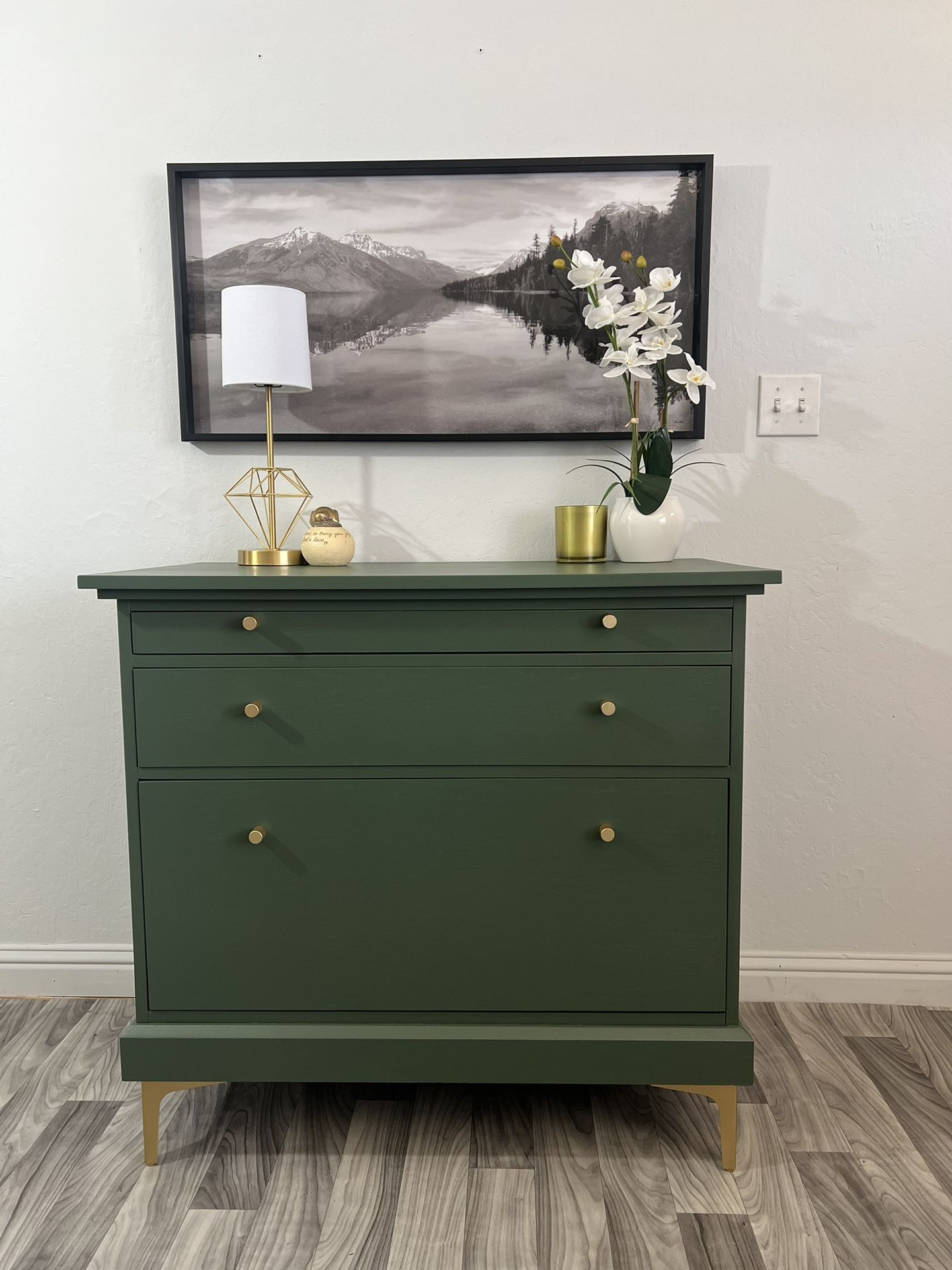Dresser
