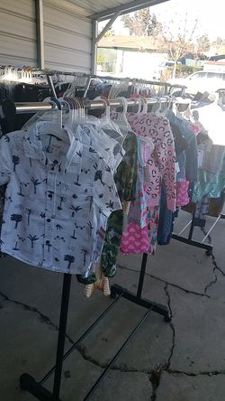 Ropa de ninos $3 nueva