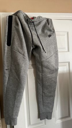 nike tech pants sz L