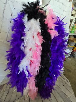 5 BOAS FEATHERS