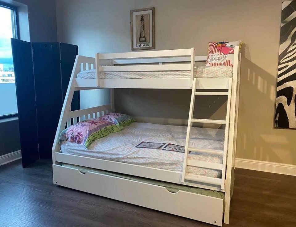 Canberra Twin/Full Bunk Bed$10 Down Payment And Financing Available