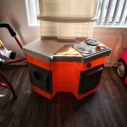 Toy Kitchen 