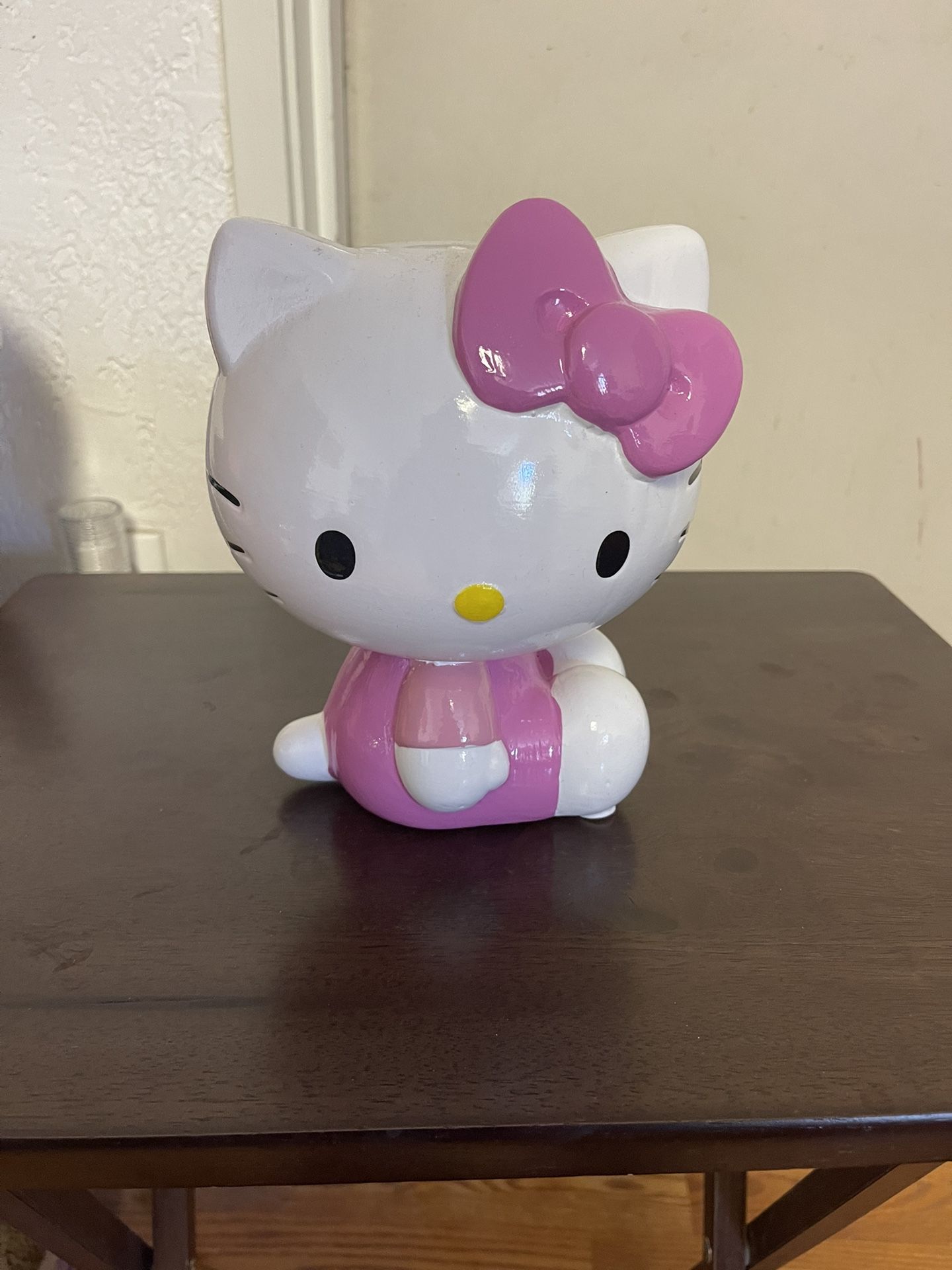 Hello Kitty Piggy bank