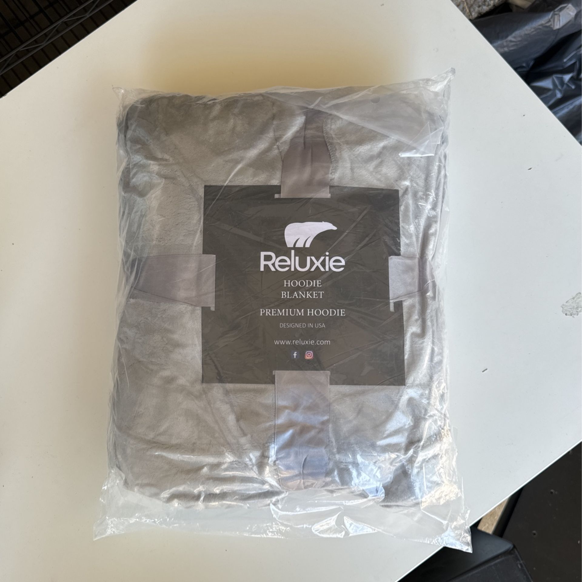 Hoodie Blanket Premium