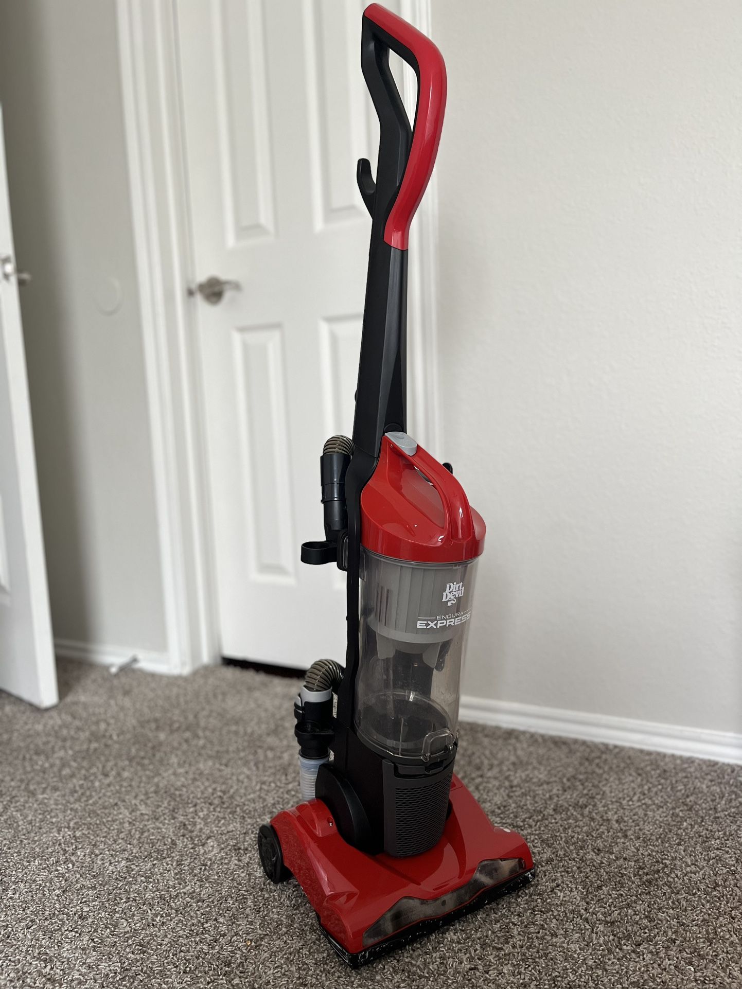 Dirt Devil Endura Express Vaccum Cleaner