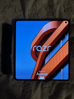 MOTOROLA RAZR FOLD 2026
