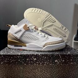 Jordan Spizike White/Archeo Brown Size 9 M NEVER WORN