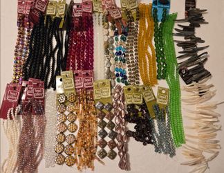 Lot (AL) of Assorted Bead Strands