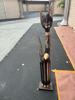 Wooden Cat statue