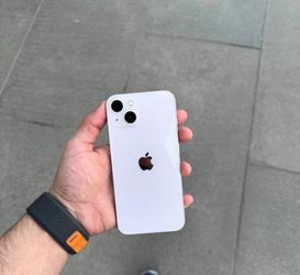 iPhone 13 128GB Unlocked