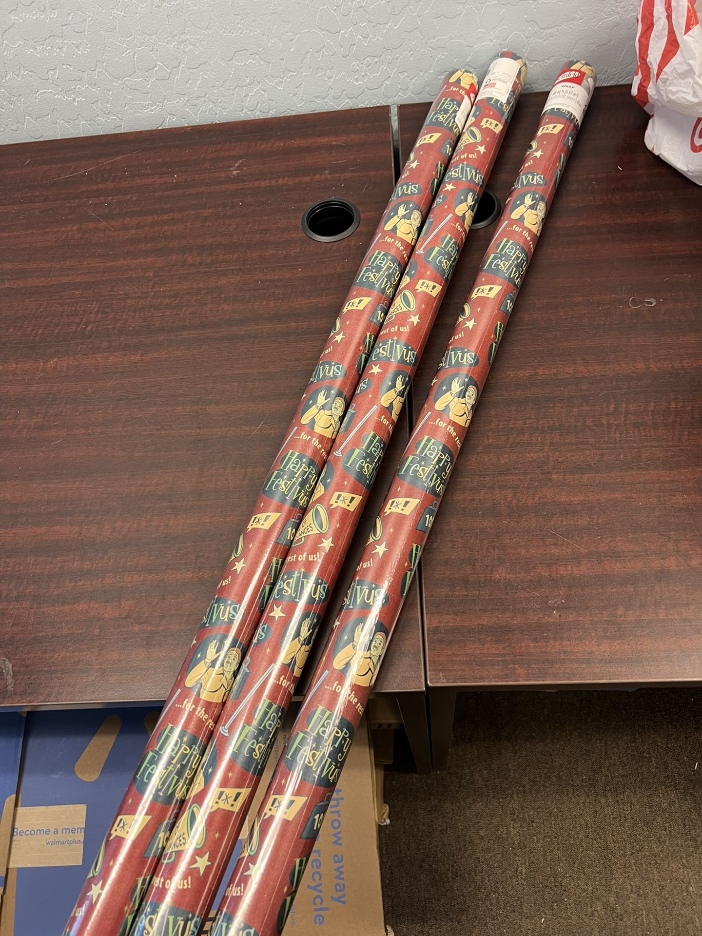 3 Rolls Seinfeld Festivus Wrapping Paper