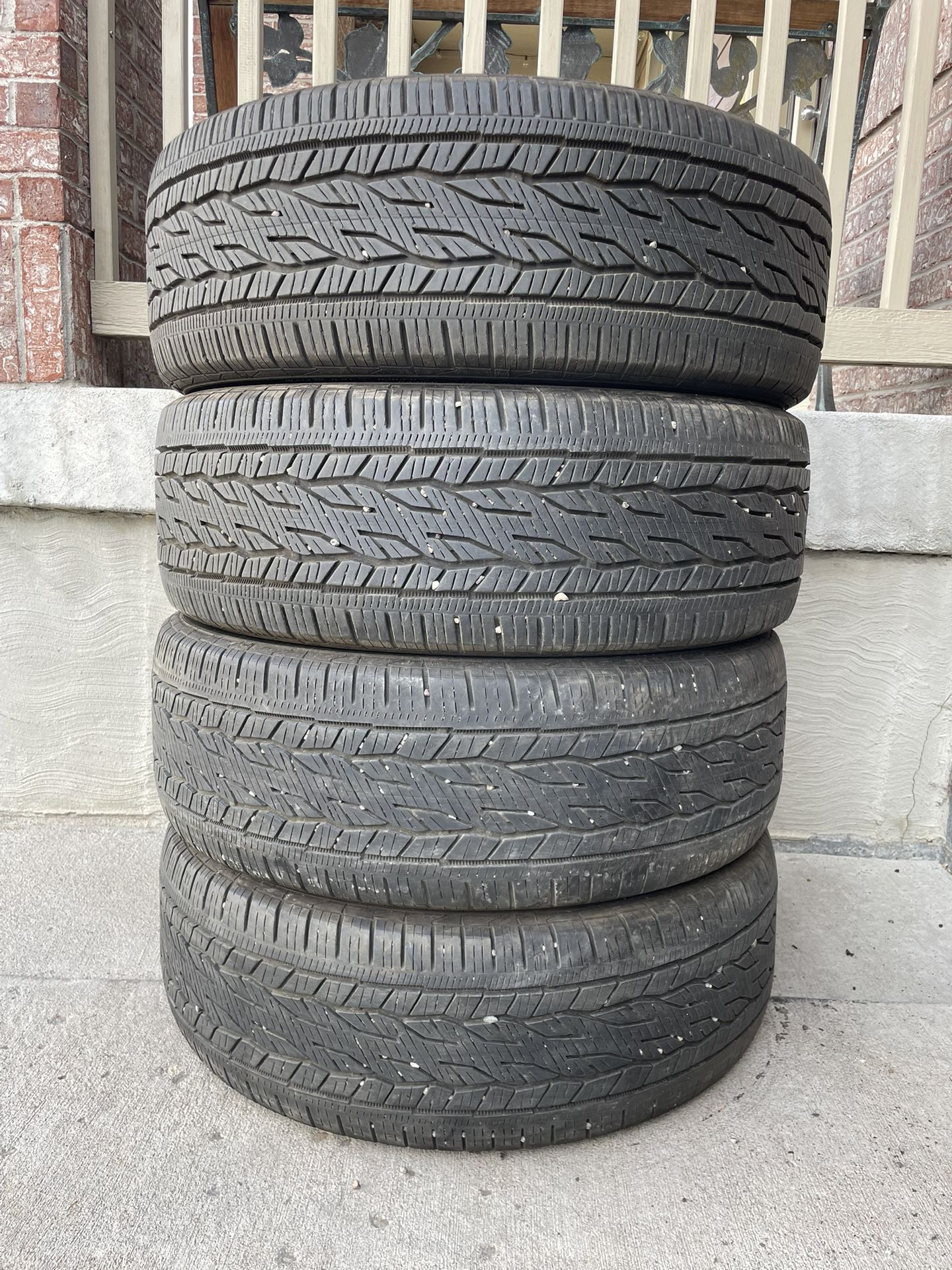 255-55-20 / FULL SET / CONTINENTAL TIRES
