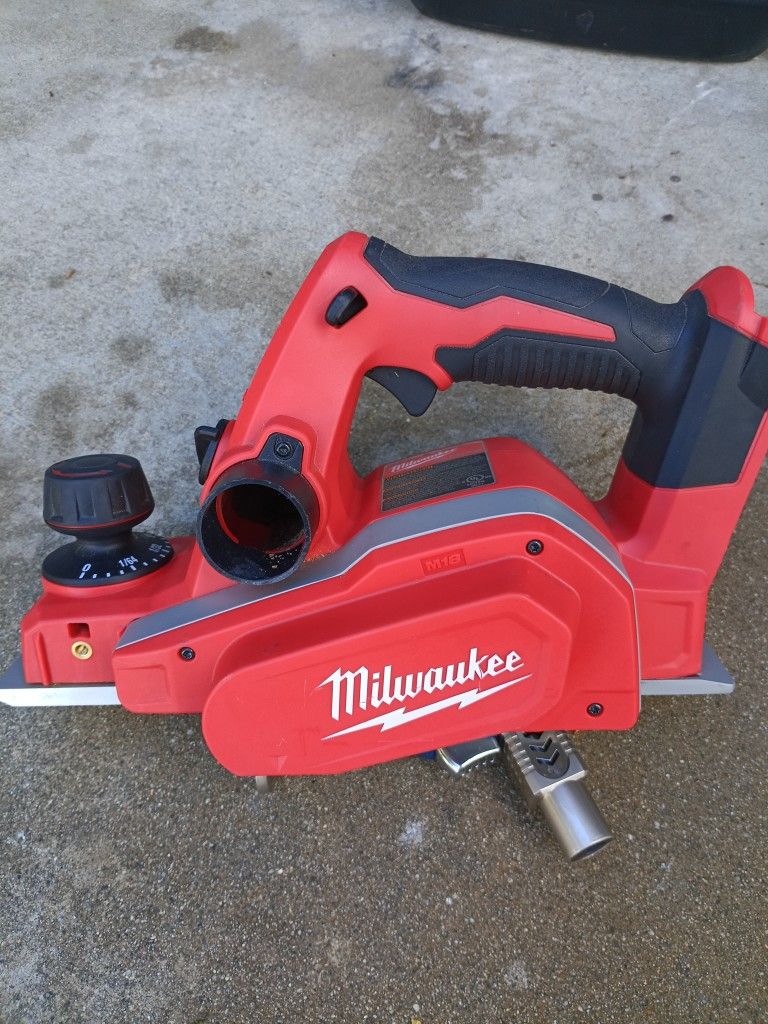 Milwaukee 18v Planer