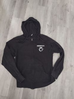 Hermosa husky is a thin zip up hoodie women's medium