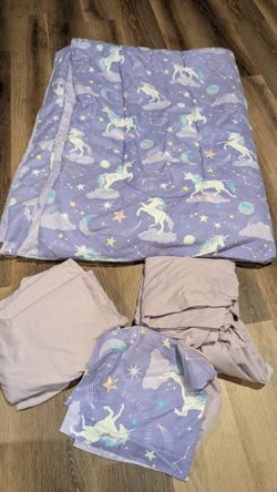 Unicorn Twin Comforter And 2 Sets Sheets