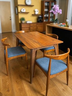 Mid-Century Modern Walnut Dining Table and 4 Chairs