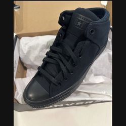 Size 9.5 Converse Chuck Taylor All Star Mid All Black