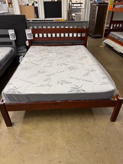 NEW WOOD Full Size Platform Bed (was $179).  ASSEMBLED!