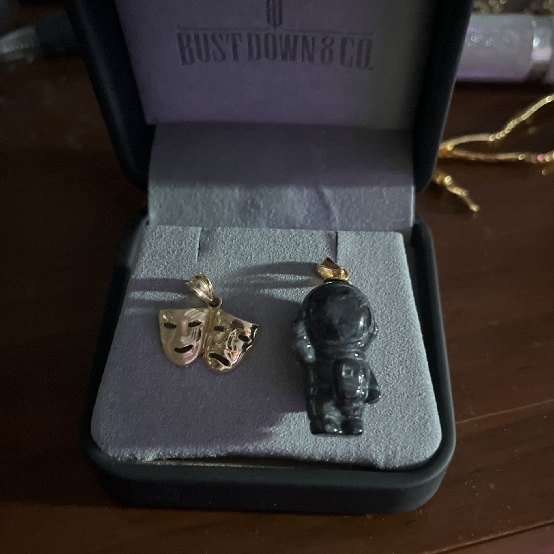 10k gold pendant and Jade