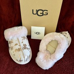 Ugg !!Women’s Size 8 Slippers Pink Authentic 100%