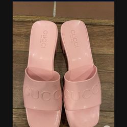 Gucci Pink Rubber Platform Slide Sandals size 37