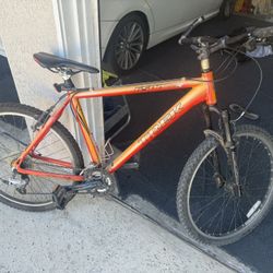 Trek 6500 Mountain Bike