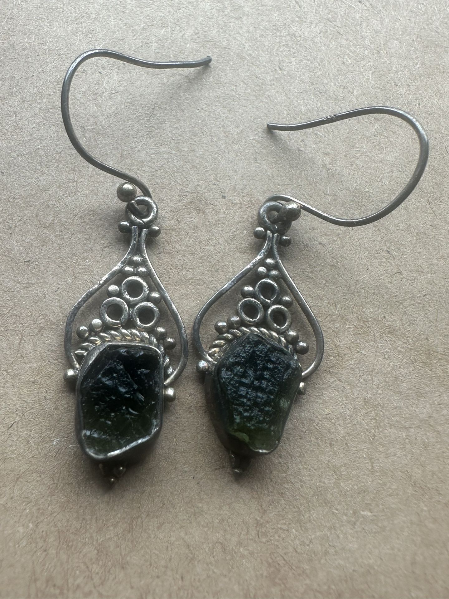 Moldavite  Earrings And Sterling Silver 1 Pair 