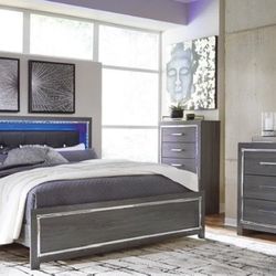Lodanna Gray LED Panel Bedroom Set