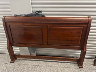 King Sleigh Bed