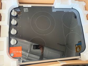 New 30 in. Maytag Radiant Electric Cooktop in Stainless Steel with 4 Burner Elements and Reversible Grill, Griddle