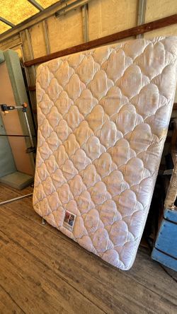 Free Mattress (clean)