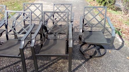 Outdoor furniture 6 chairs +1