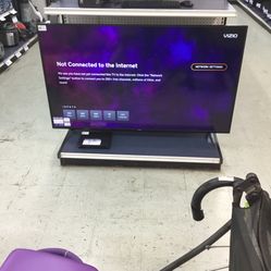 65 Inch Vizio Smart Tv W/remote 