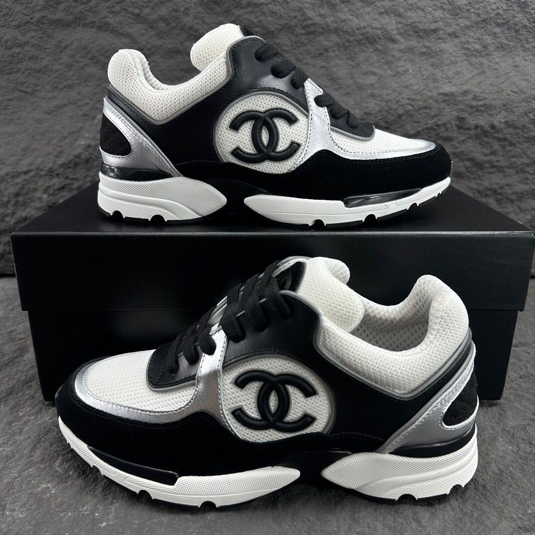 Chane1 Women’s Sneaker With Box New