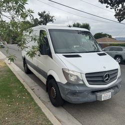 Mercedes-Benz Sprinter 2500