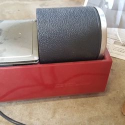 Chicago electric rock tumbler and media