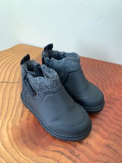 Baby boy Zara Boots Never Worn size-20