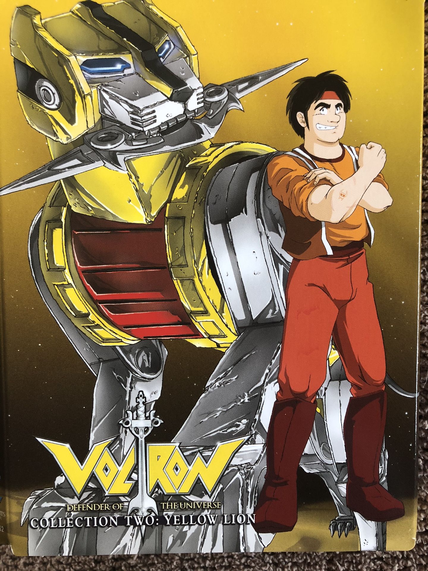 New never played voltron yellow edition dvds in rare collectible tin