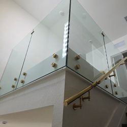 Glass stairs in all the measures