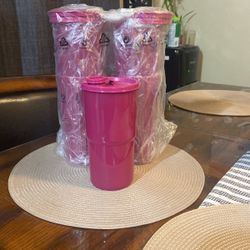 Tupperware 5pc Cups 