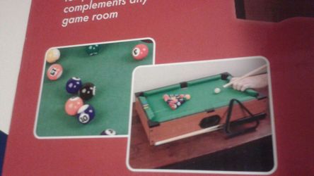 Table top pool table